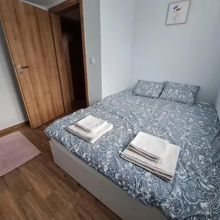 Apartment Laki18 *